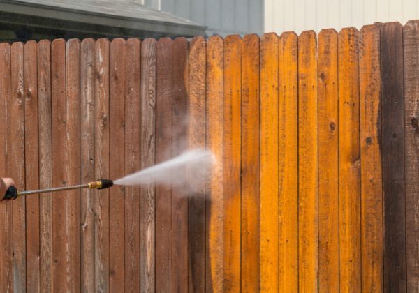 Fence Cleaning Services