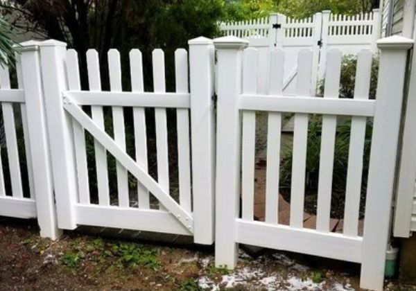 After Fence Power Washing